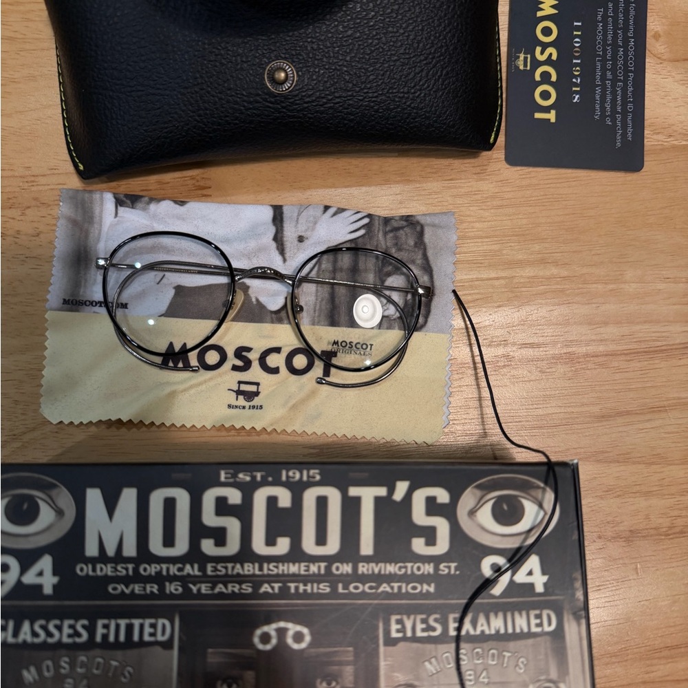 MOSCOT Black and Silver Round Glasses (NWOT)